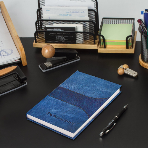 Ежедневник датированный на 4 года BRAUBERG, А5, 145х215 мм, ламинированный 192 л., кожа синяя фото 4