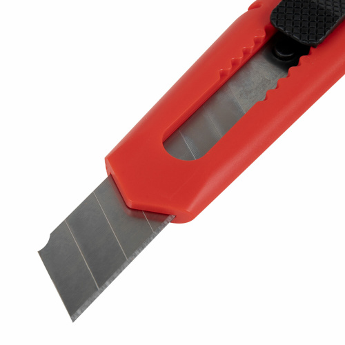 Нож канцелярский 18 мм ОФИСМАГ "Classic", фиксатор, корпус красный, упаковка с европодвесом, 238226 фото 5