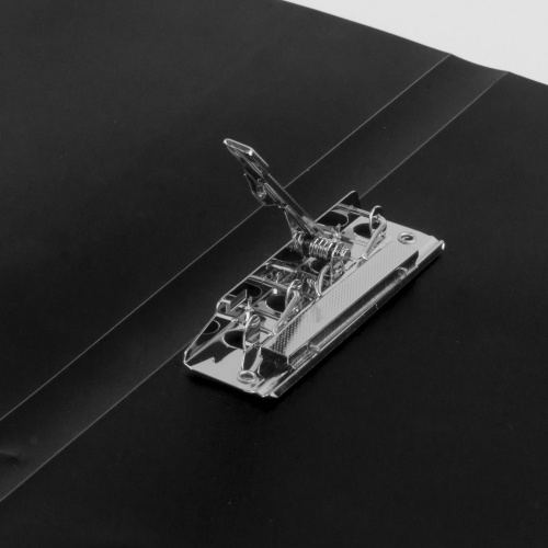 Папка с боковым металлическим прижимом BRAUBERG, стандарт, до 100 листов, 0,6 мм, черная фото 5