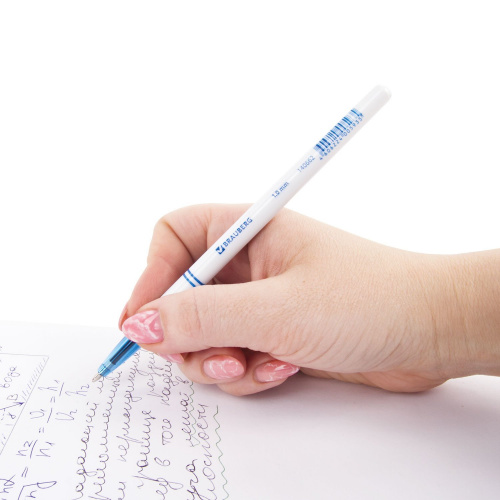 Ручка шариковая BRAUBERG "Офисная", корпус белый, узел 1 мм, линия письма 0,5 мм, синяя фото 9